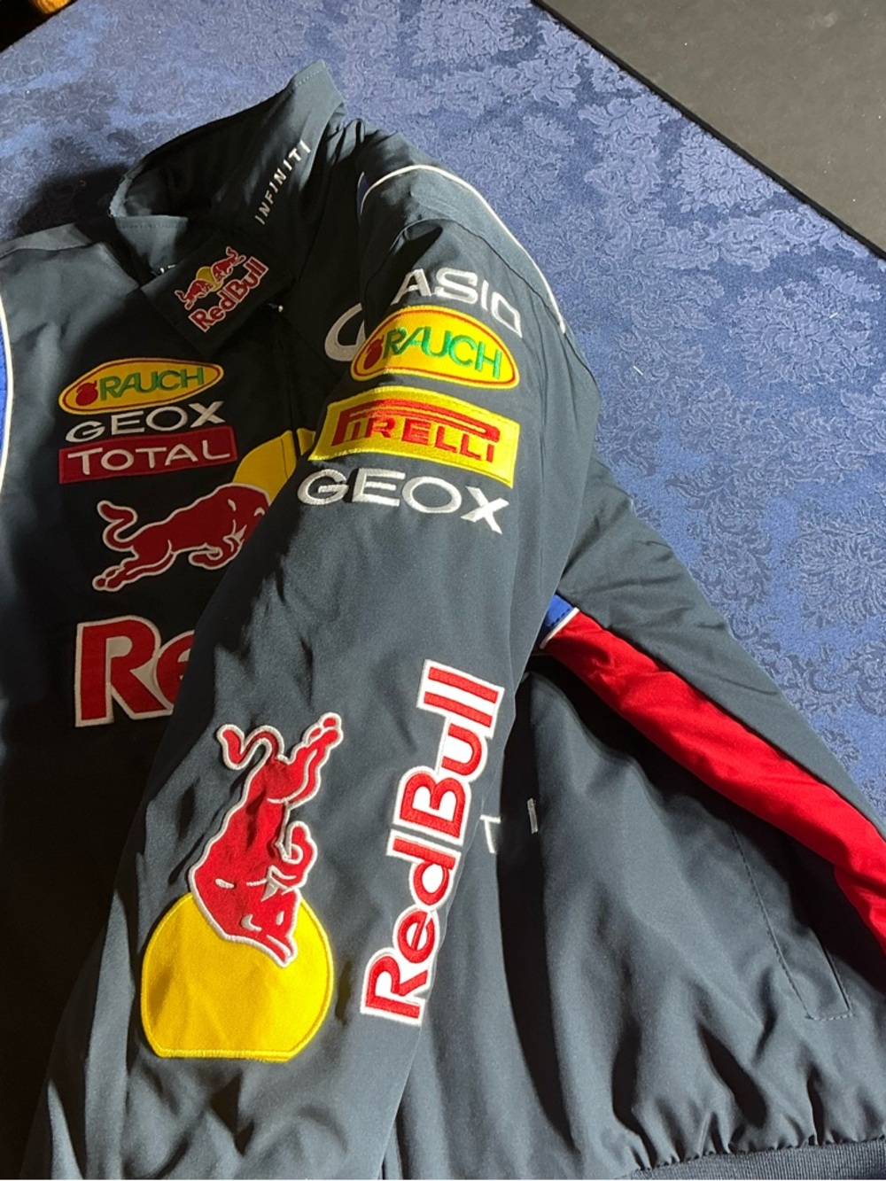 Red Bull Infiniti Racing Team Jacket - Navy with Red & Blue Accents - Picture 4 of 9